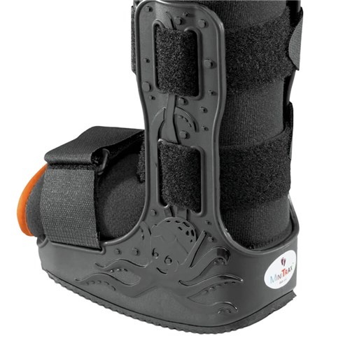 WEB-MINI-minitrax-paediatric-walker-1